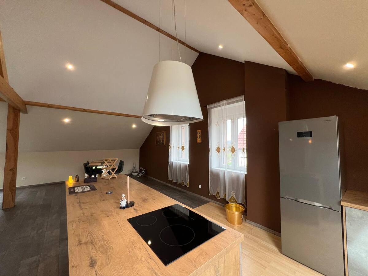 Loft Spacieux En Pleine Foret Bining Zewnętrze zdjęcie